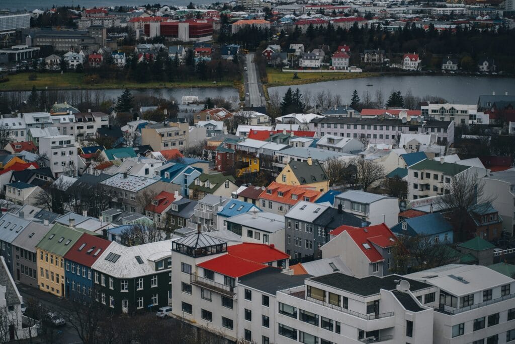 Islandija Reykjavikas miestas namai