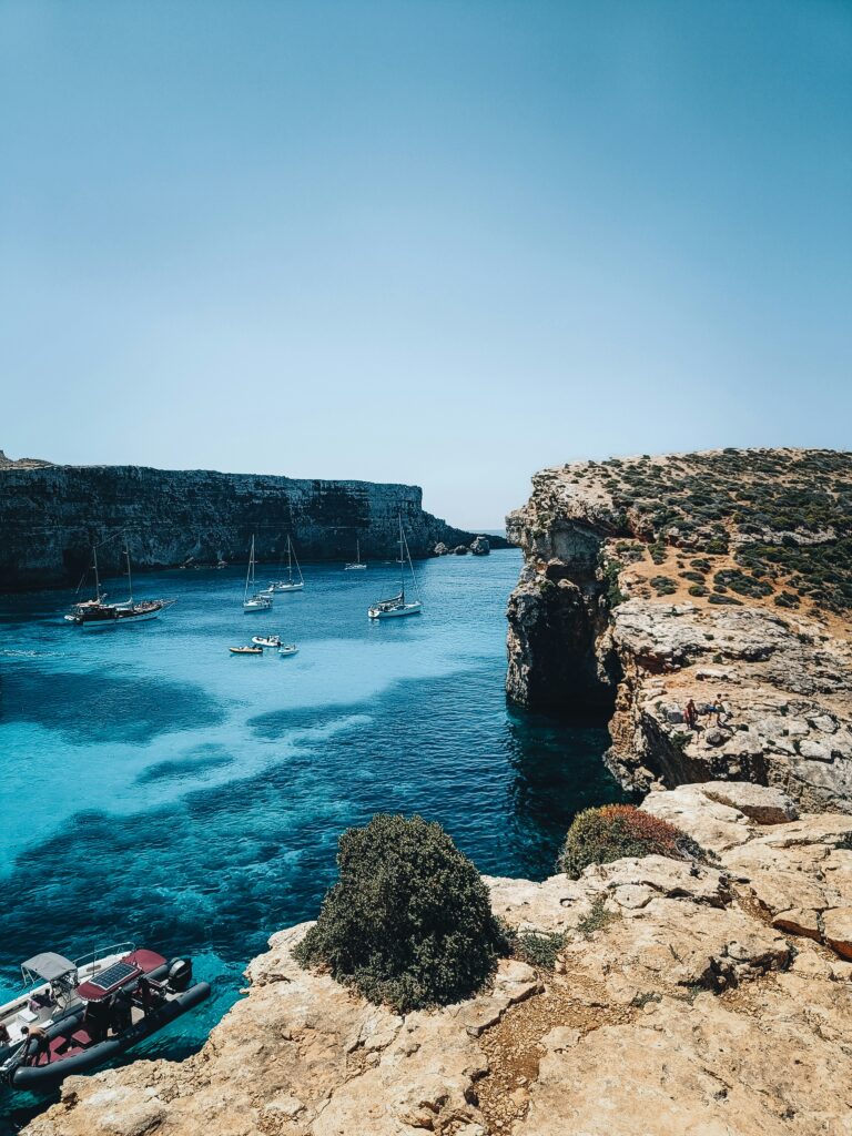 Malta Kamino sala melynoji laguna